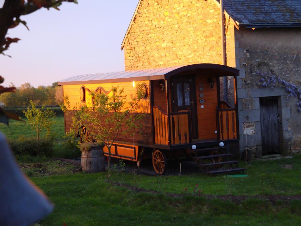 Maison d'hôtes La Roulotte des 4 Saisons Sazeray Chambre photo